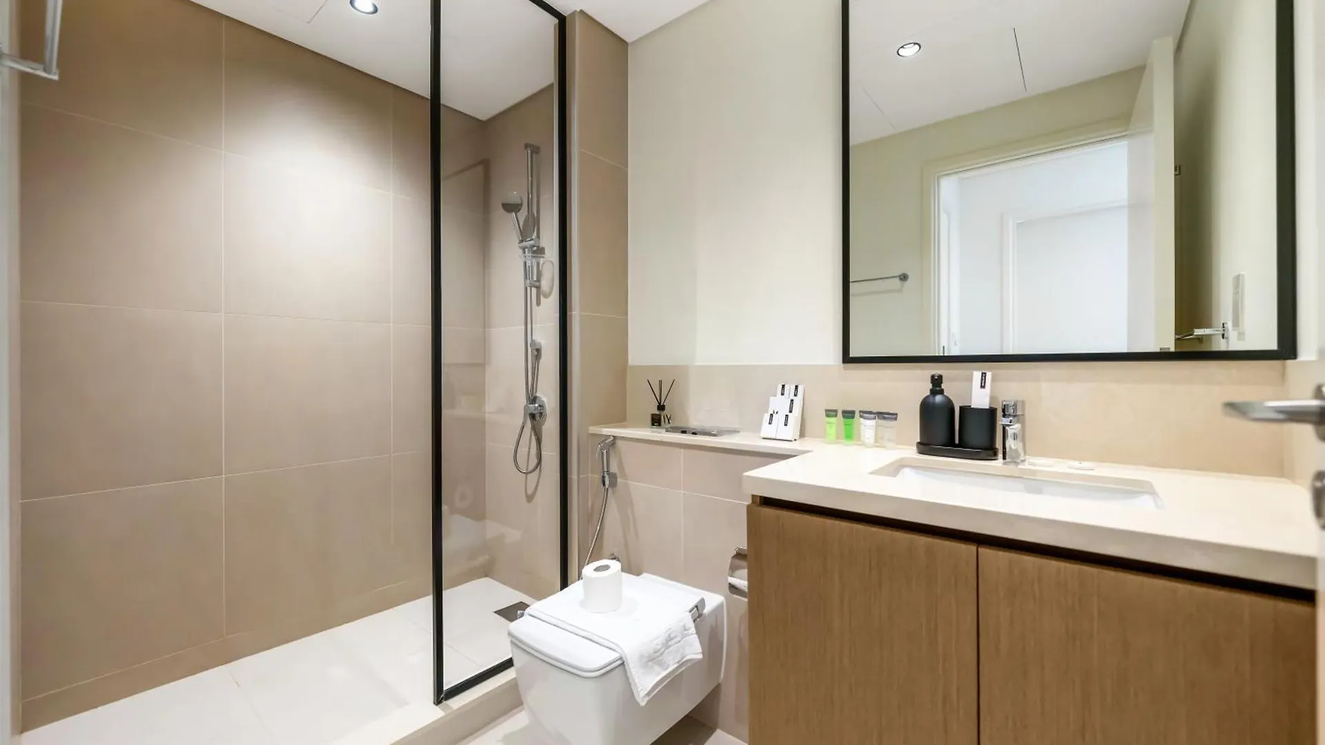 Brand New - Modern 1Br In Downtown I Near Burj Khalifa & Dubai Mall